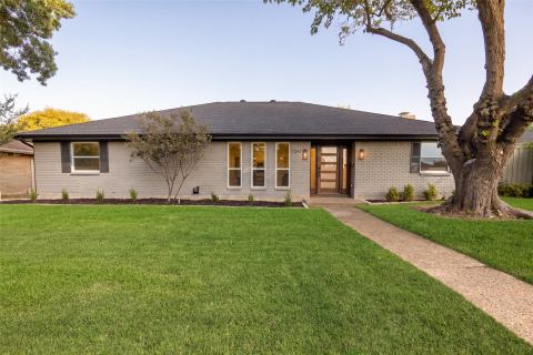 7247 La Sobrina Drive