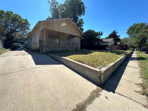 829 W Beddell Street, Fort Worth, TX 76115 — photo 3