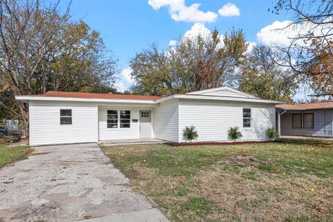 5832 Tracyne Drive, Westworth Village, TX 76114 — photo 3