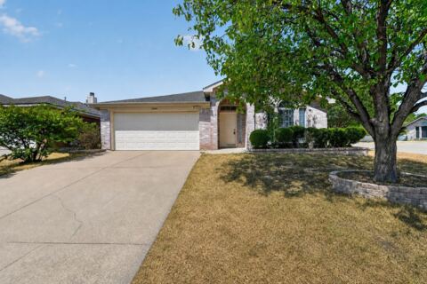 2400 Nogales Drive, Fort Worth