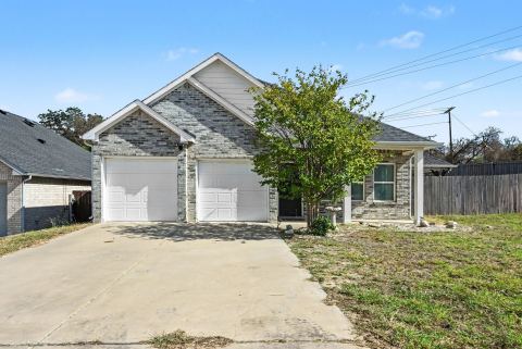 819 N Ridge Drive, White Settlement