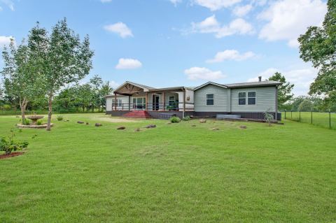 923 County Road 2415, Honey Grove, TX 75446 — photo 3