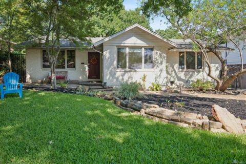 7233 Meadow Lake Avenue, Dallas