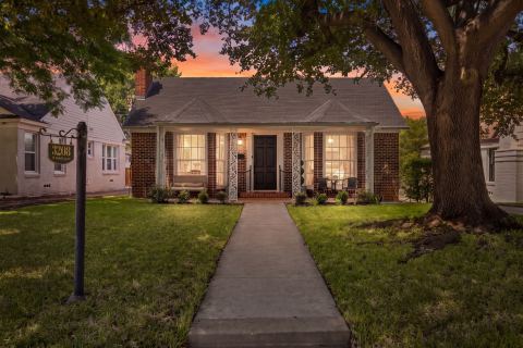 3208 W Biddison Street, Fort Worth