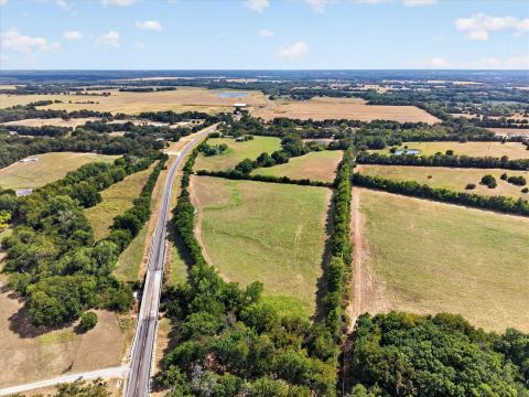 913 County Road 4232, Bonham, TX 75418 — photo 3