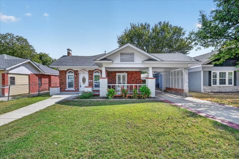 316 S Montreal Avenue, Dallas