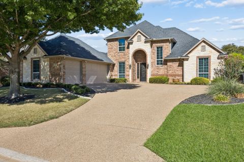 837 Thomas Crossing Drive, Fort Worth