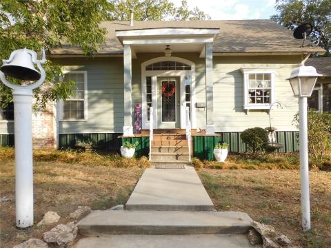 707 N Magnolia Avenue, Hubbard, TX 76648 — photo 3