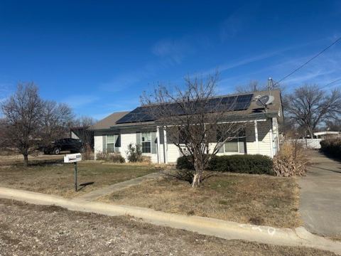 530 Richardson Street, Jacksboro, TX 76458 — photo 2