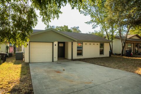 4741 Mccart Avenue, Fort Worth