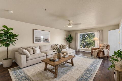 114 Harbor Drive 219, Runaway Bay, TX 76426 — photo 2