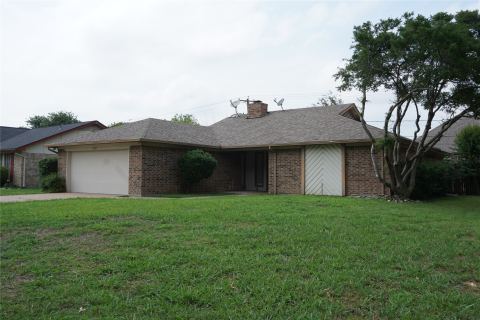 7133 Barbados Drive, North Richland Hills