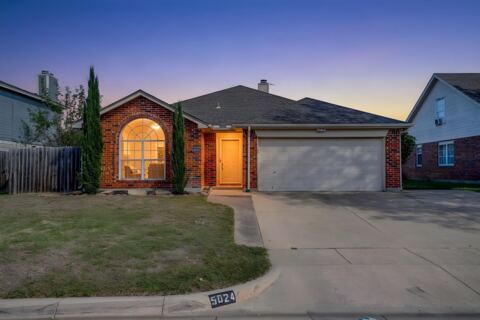 5024 Prairie Creek Trail, Fort Worth