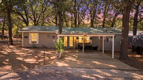 2225 Hillcrest Circle, Gordonville, TX 76245 — photo 2