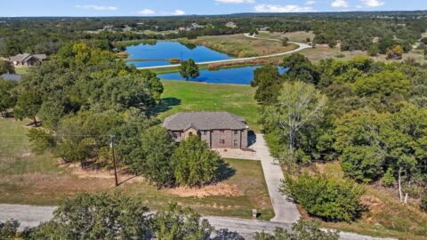 310 Falcon Drive, Weatherford, TX 76088 — photo 2