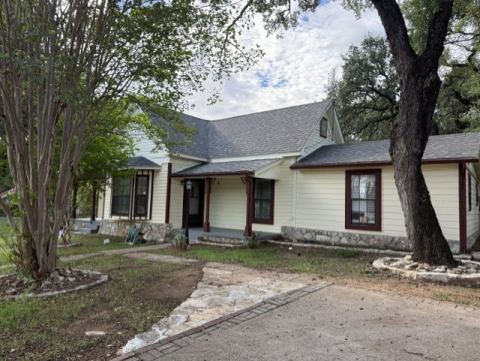 307 Mission Street, Glen Rose, TX 76043 — photo 2