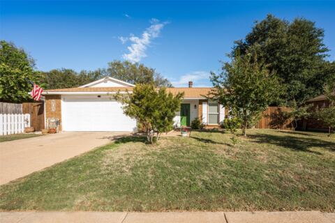 7232 Whitewood Drive, Fort Worth