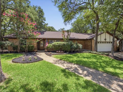 5008 Kemble Street, Fort Worth