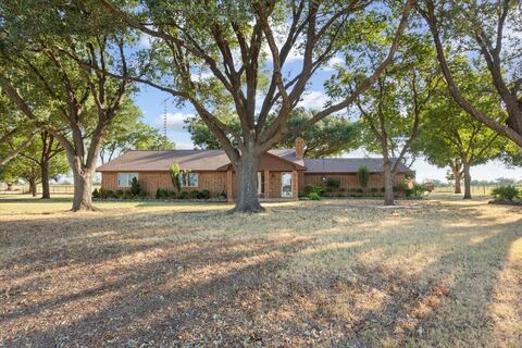 670 Berger Road, West, TX 76691 — photo 2