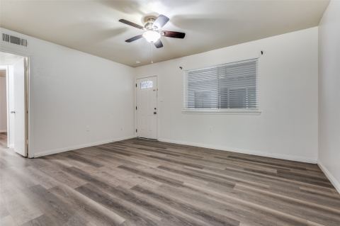 428 N Dallas Avenue 3, Lancaster, TX 75146 — photo 3
