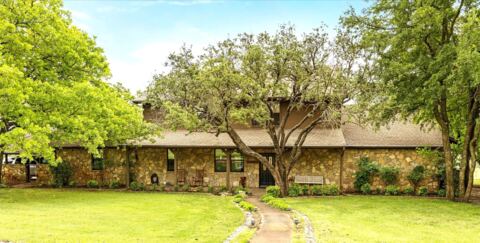 3165 Fm 51, Bluff Dale