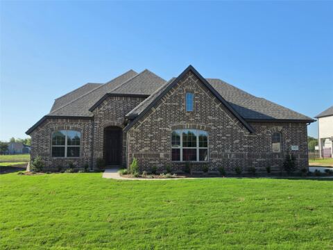 247 Redwood Circle, Trenton