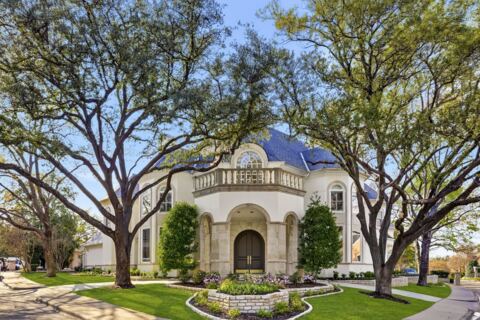 13 Downs Lake Circle, Dallas