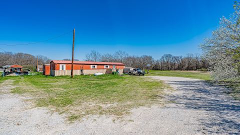 528 Stonegate Drive, Paradise, TX 76073 — photo 2