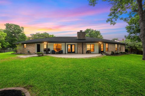 3241 Village Park Drive