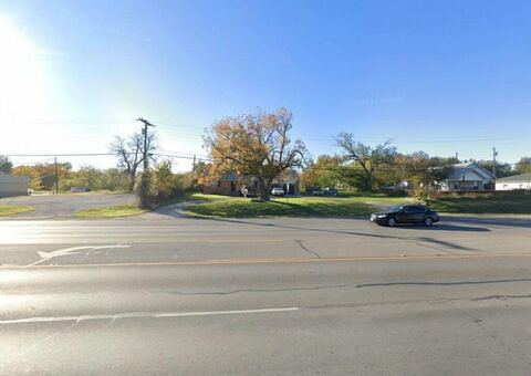 117 N Broadway Street, Joshua, TX 76058 — photo 2