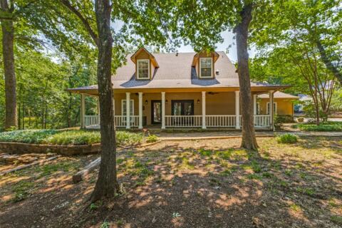 290 Aqua Marine Drive, Oak Point