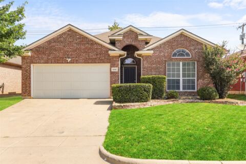 556 Caravan Drive, Fort Worth