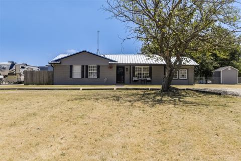 472 Cox Road, Waxahachie