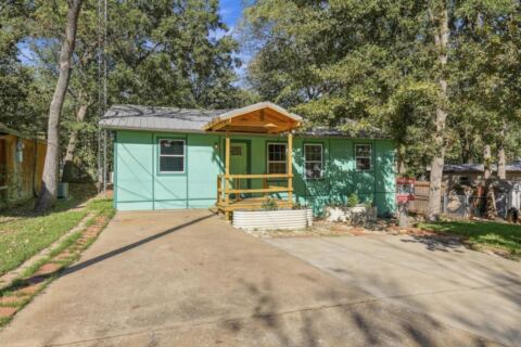375 Sherman Drive, Pottsboro