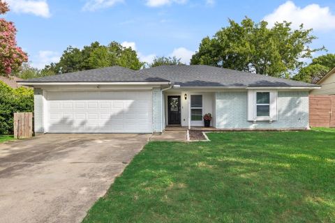 8217 O'Brian, North Richland Hills