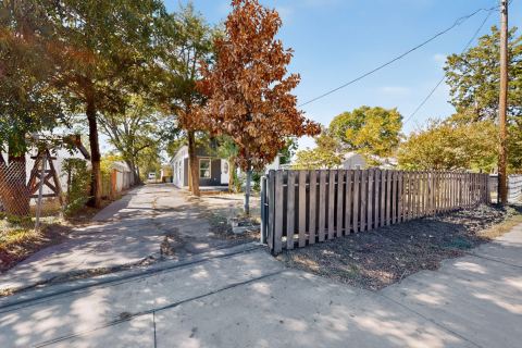 651 Ezekial Avenue, Dallas, TX 75217 — photo 3