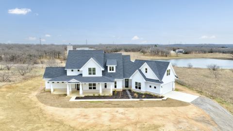 117 Mustang Springs Circle, Sunset