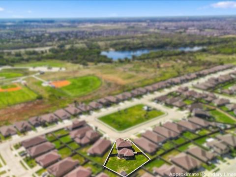 545 Passionflower Drive, Fort Worth