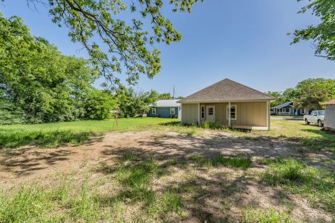 708 Elba Street, Bowie, TX 76230 — photo 3