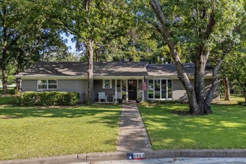 6951 Pinon Street, Fort Worth