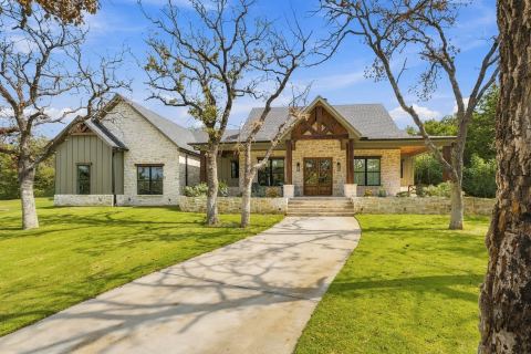 124 N Fm 1655, Alvord