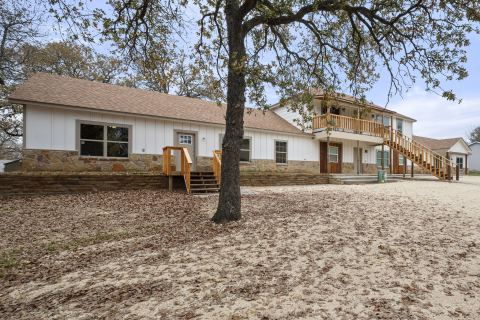 2875 Conveyor Drive B, Burleson