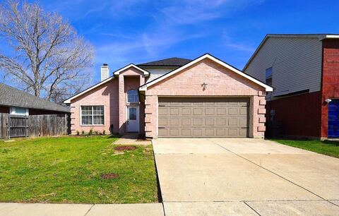 8164 Heritage Place Drive, Fort Worth