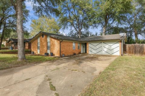 143 N Imperial Drive