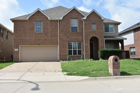 425 Crown Oaks Drive, Fort Worth