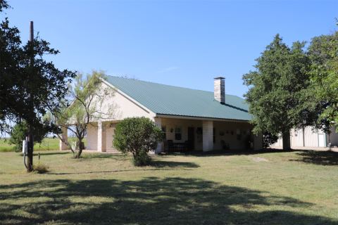 1485 County Road 224, Valley Mills