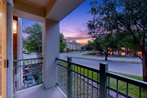 330 Las Colinas Boulevard E 220