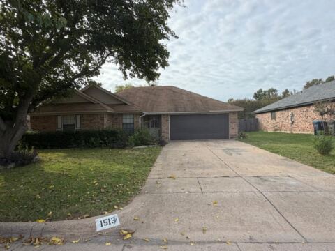 1513 Willow Vale Drive, Fort Worth