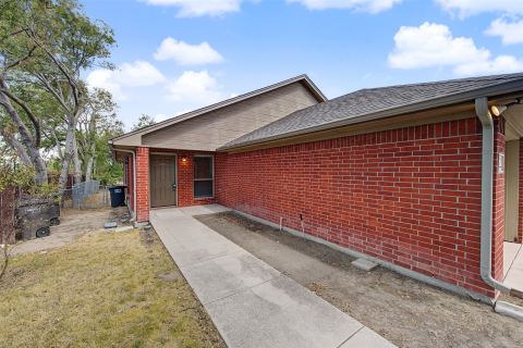 8020 Tanner Avenue 8022, Fort Worth