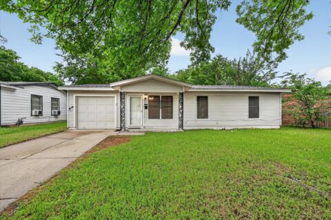 5555 Pinson Street, Fort Worth
